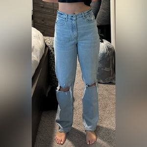 bought when i was 15 pounds heavier. never got to return them, barely worn!